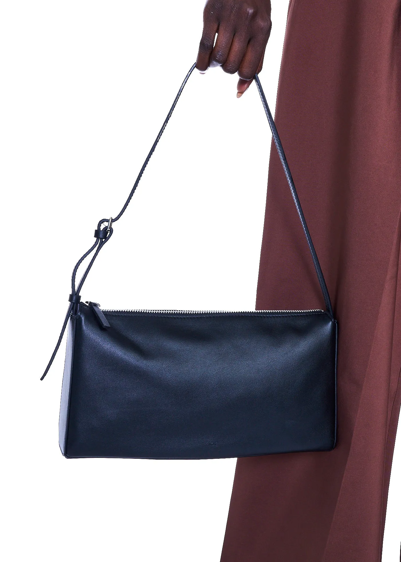 flor Cosmo Shoulder Bag in Black