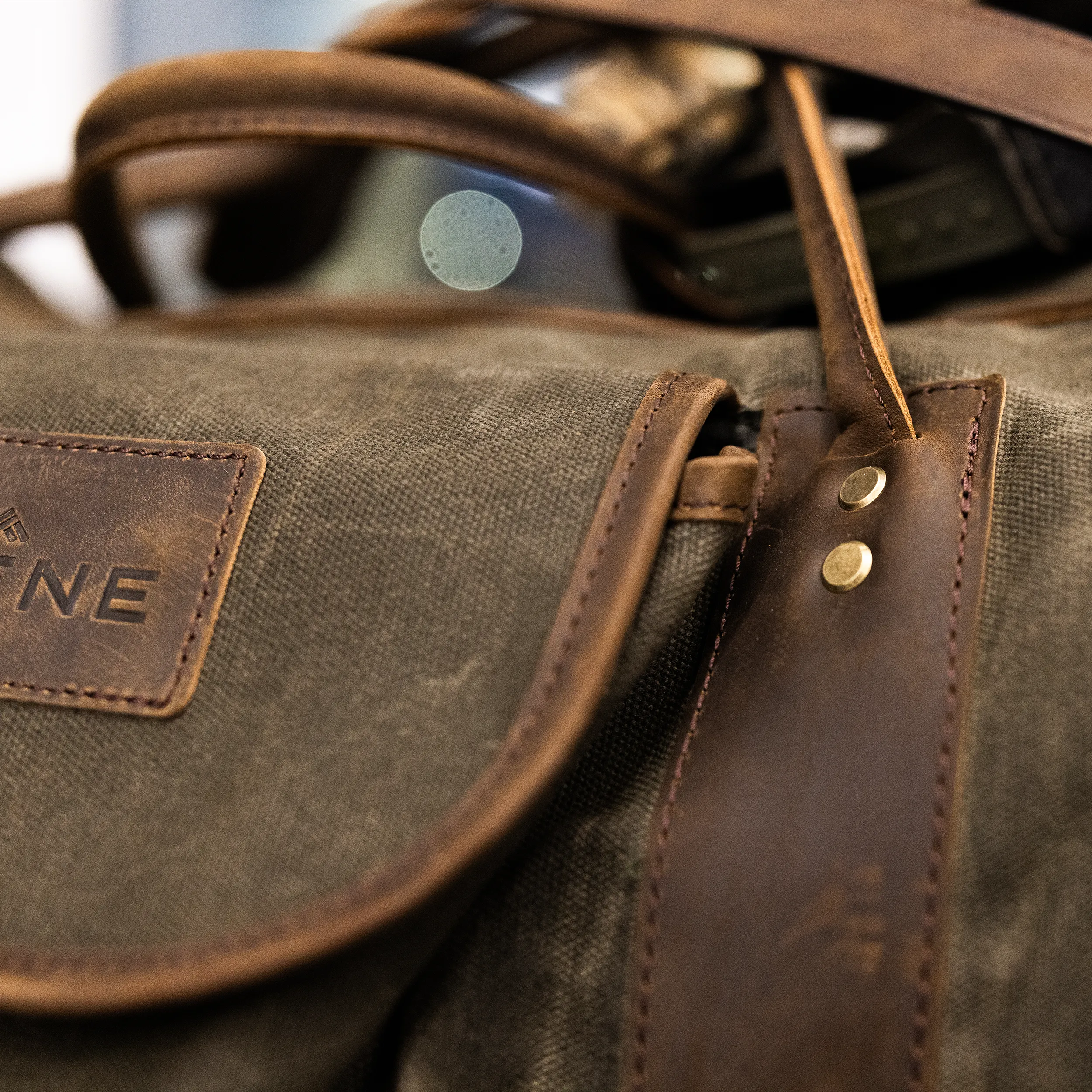 Waxed Canvas Medium Duffle Bag